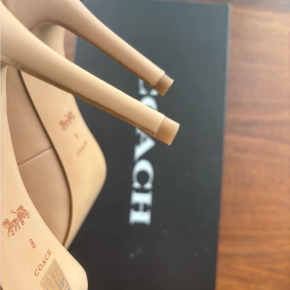 Wiley leather Coach pumps size 8 nude tan camel - Picture 7 of 14